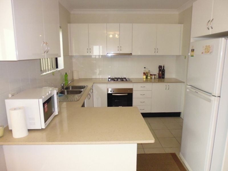 1/13-15 Amy Road, Peakhurst NSW 2210