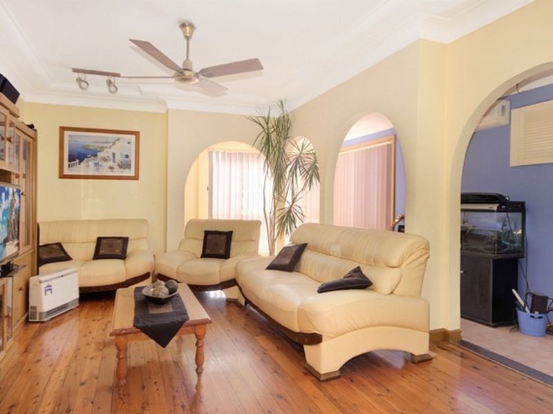 28 Elwin Street, Peakhurst NSW 2210
