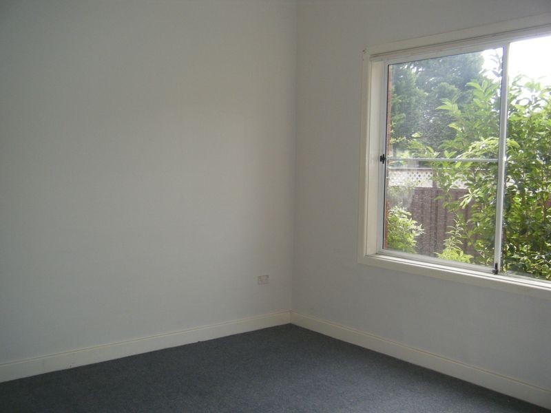 19 Henry Lawson Drive, Peakhurst NSW 2210