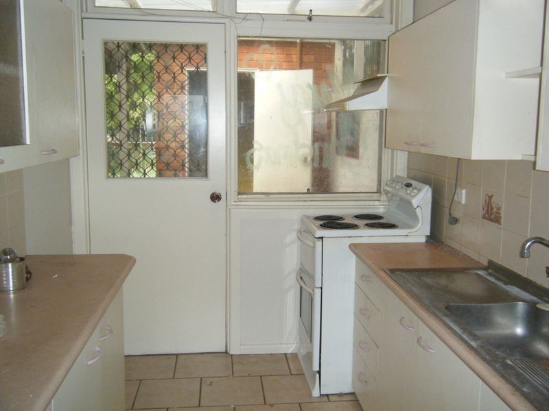 19 Henry Lawson Drive, Peakhurst NSW 2210