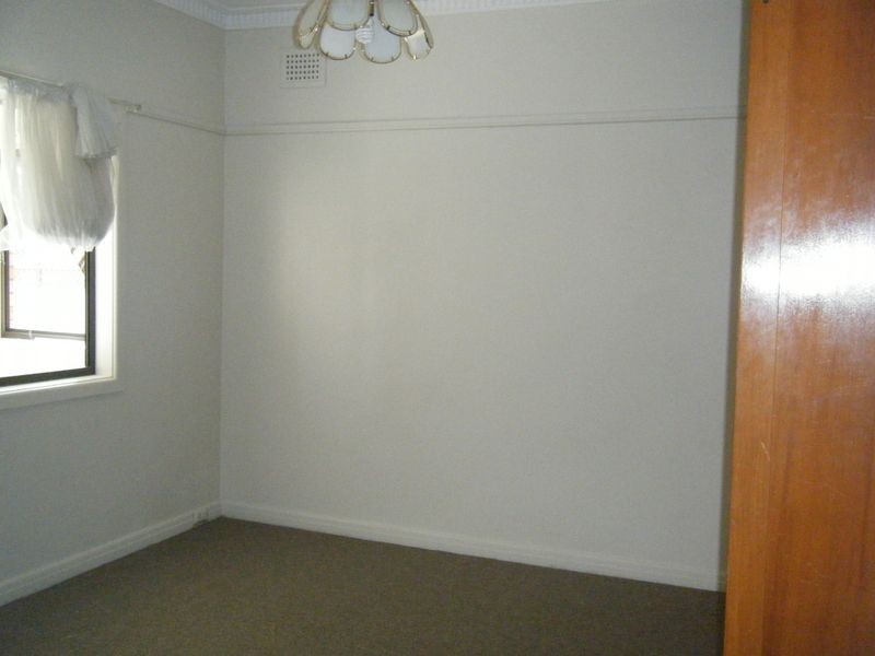 17 Henry Lawson Drive, Peakhurst NSW 2210