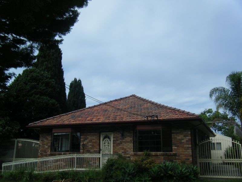 17 Henry Lawson Drive, Peakhurst NSW 2210