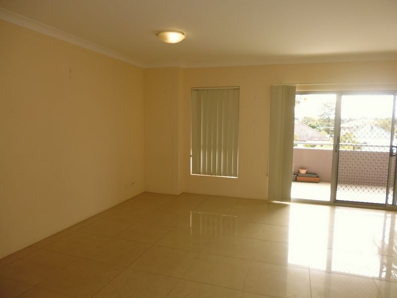 11/8-12 Coleridge Street, Riverwood NSW 2210