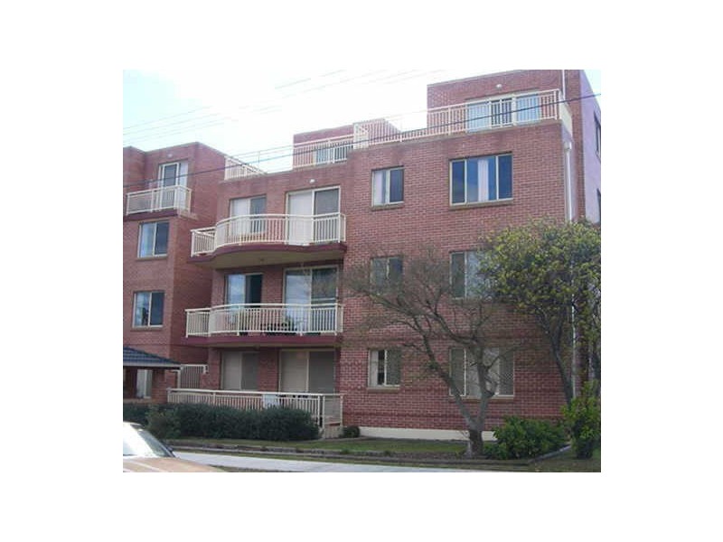 18/2-8 Short Road, Riverwood NSW 2210