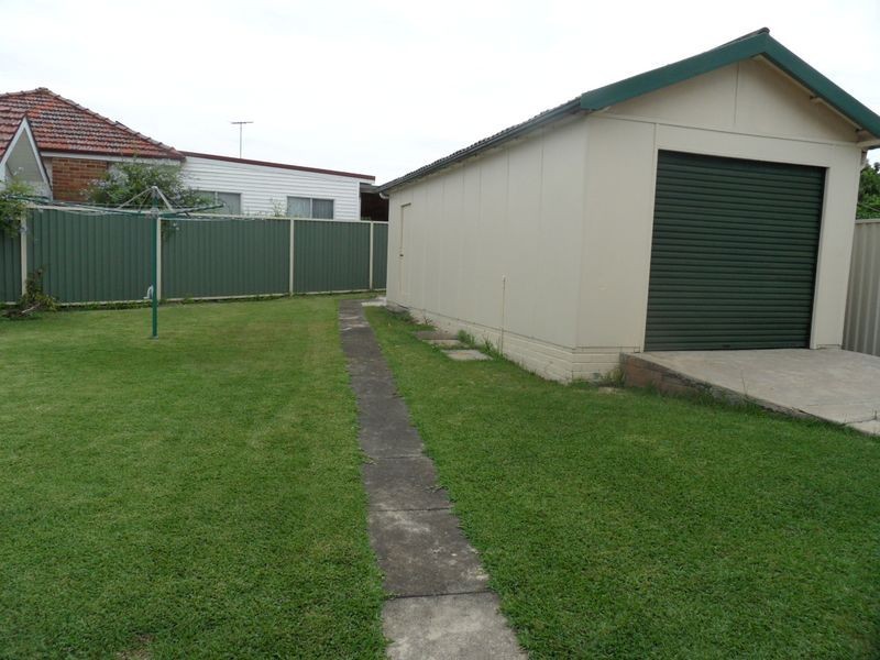 60 Baumans Road, Peakhurst NSW 2210