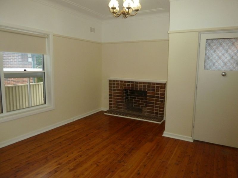 9 Charles Street, Riverwood NSW 2210