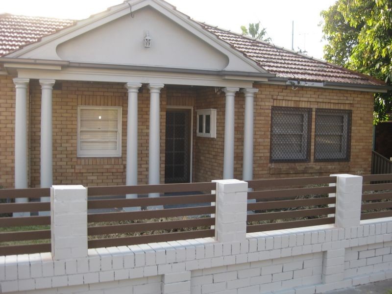 84 Harrow Road, Bexley NSW 2207