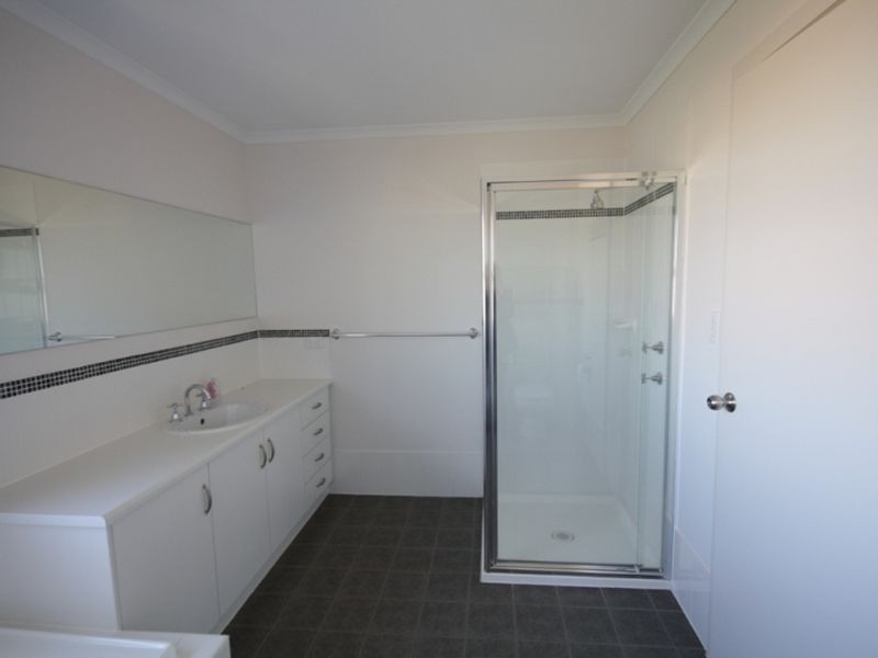 4 Farrell Road, Wallaroo SA 5556