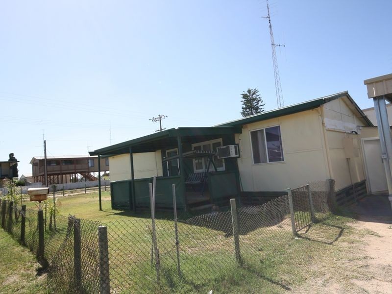 8 Michele Street, North Beach SA 5556