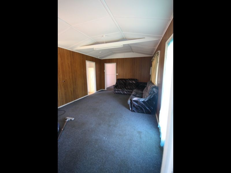 8 Michele Street, North Beach SA 5556