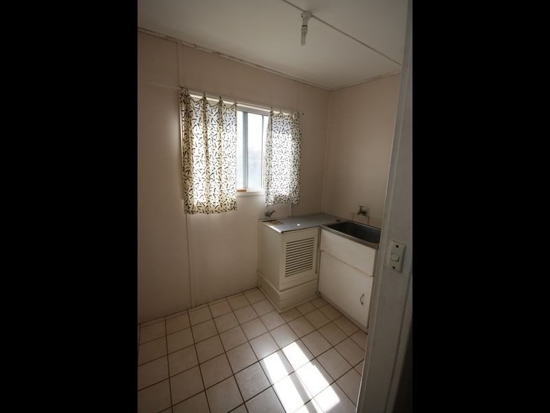 8 Michele Street, North Beach SA 5556