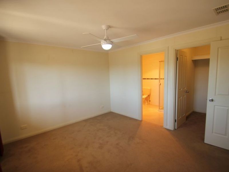 6 Reynolds Street, Moonta Bay SA 5558