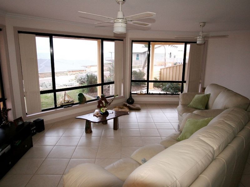 6 Kay Drive, North Beach SA 5556