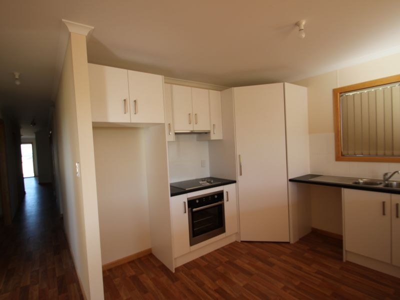 25 Islesworth Street, Wallaroo SA 5556