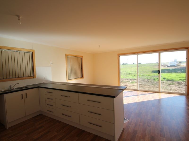 25 Islesworth Street, Wallaroo SA 5556