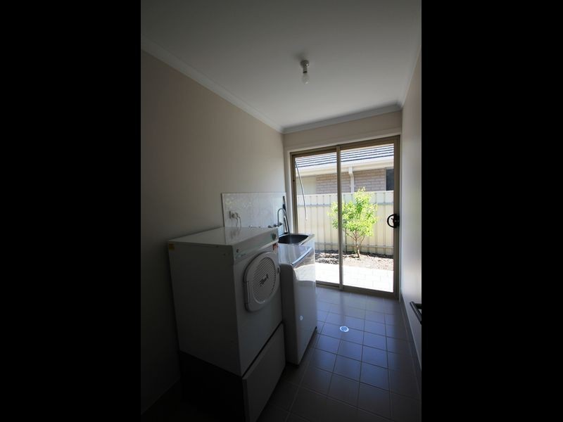 2a Clarke Street, Wallaroo SA 5556