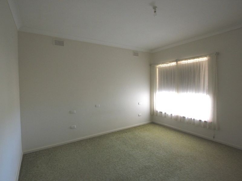 8 Carleton Crescent, Wallaroo SA 5556