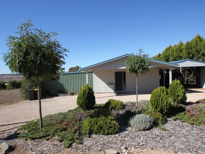 28 Clinton Road, Maitland SA 5573