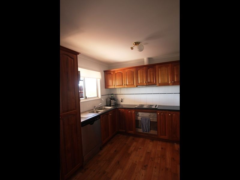 28 Clinton Road, Maitland SA 5573