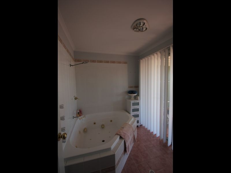 28 Clinton Road, Maitland SA 5573