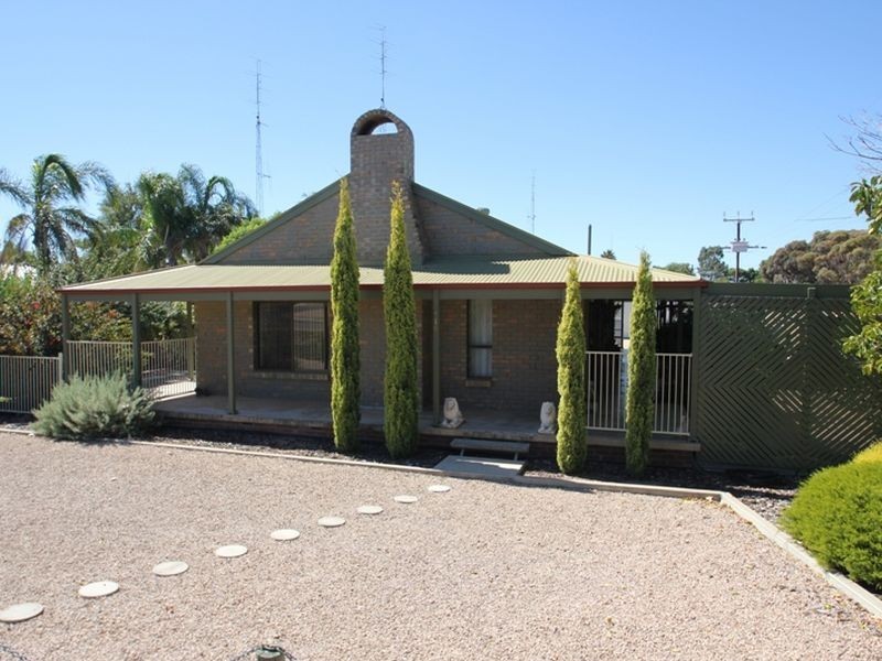 116 Bay Road, Moonta Bay SA 5558