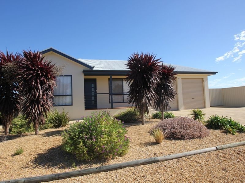 39 Islesworth Street, Wallaroo SA 5556