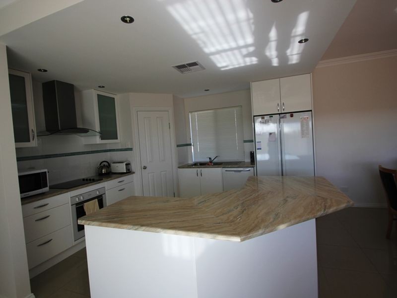 39 Islesworth Street, Wallaroo SA 5556