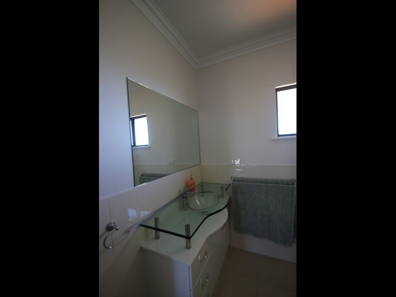 39 Islesworth Street, Wallaroo SA 5556