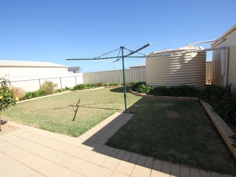39 Islesworth Street, Wallaroo SA 5556