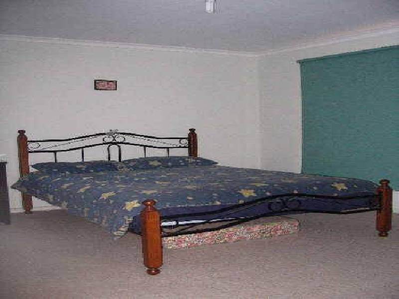 12 Clayton Street, Moonta Bay SA 5558