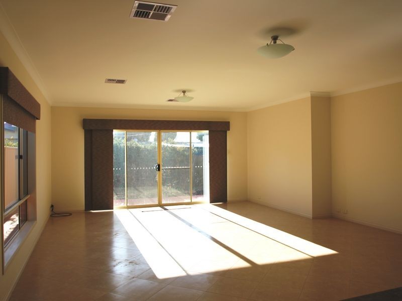 10 William Street, Moonta SA 5558