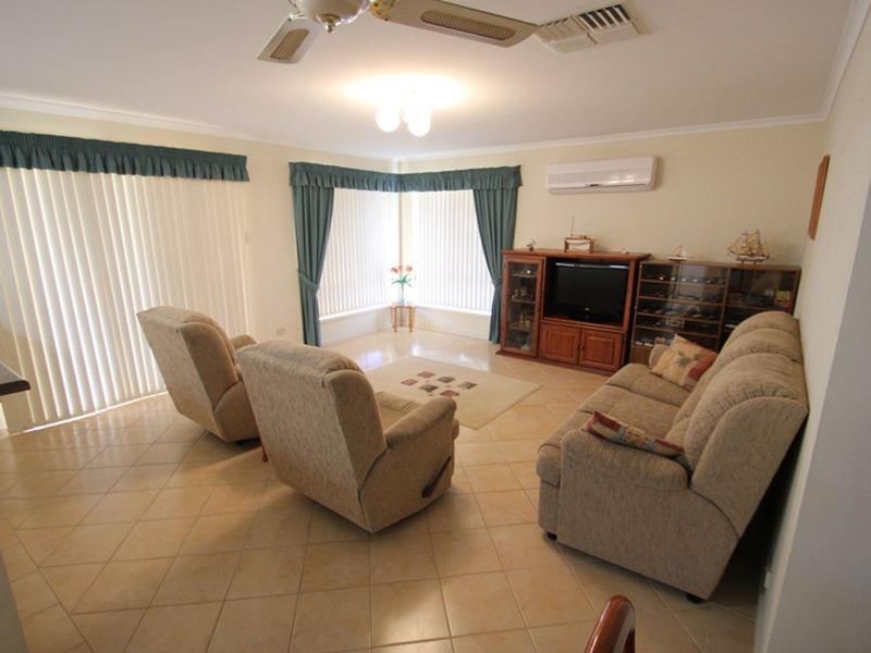 2 Marilyn Street, Moonta Bay SA 5558