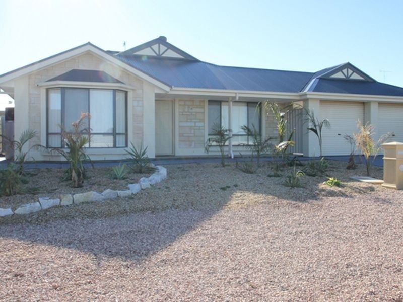 36 Stocker Street, Moonta Bay SA 5558