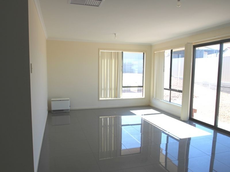 36 Stocker Street, Moonta Bay SA 5558