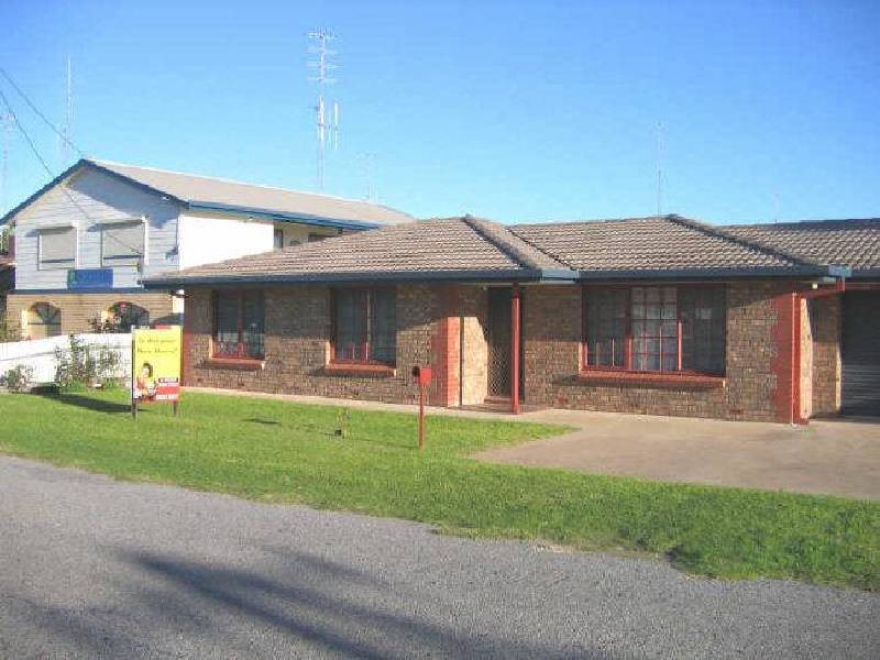 8A Percy Street, Moonta Bay SA 5558