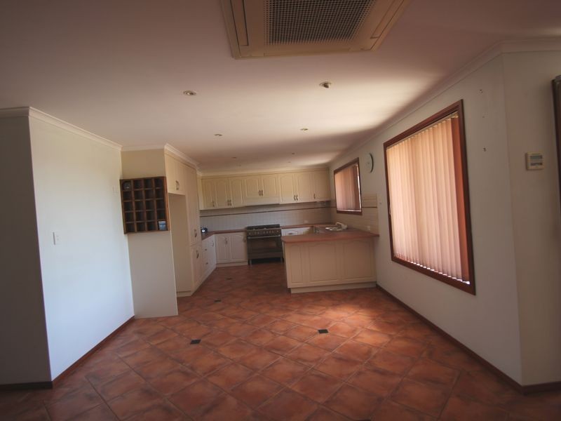 6 Gilmore Crescent, Wallaroo SA 5556