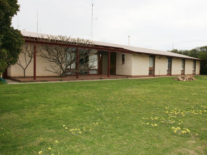 8 East Terrace, Kadina SA 5554