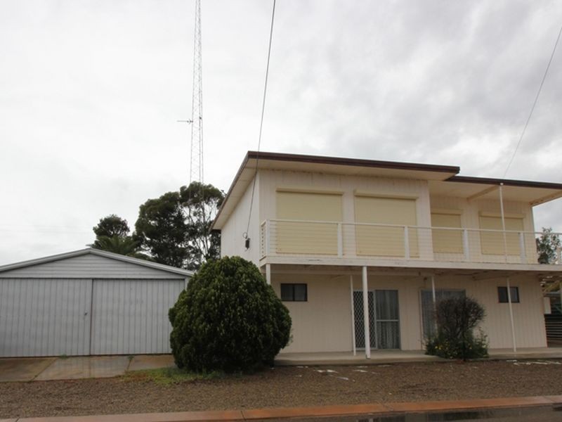 6 Kerley Street, Port Broughton SA 5522