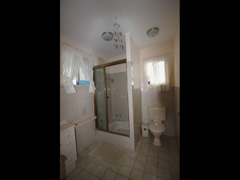 6 Kerley Street, Port Broughton SA 5522