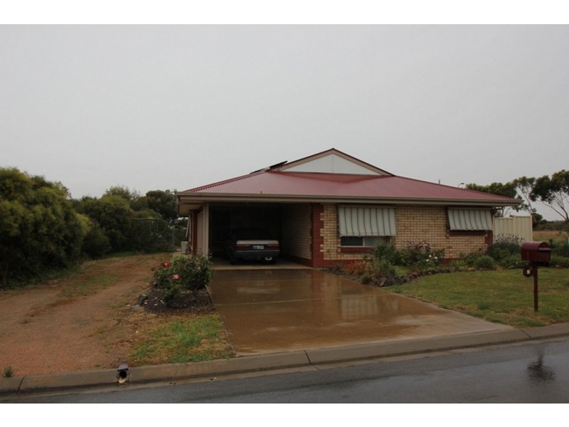 4 Gilmore Crescent, Wallaroo SA 5556