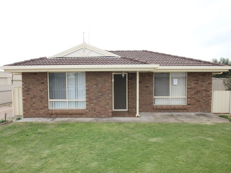 4 Marilyn Street, Moonta Bay SA 5558