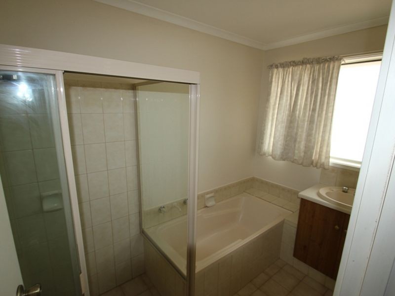 4 Marilyn Street, Moonta Bay SA 5558