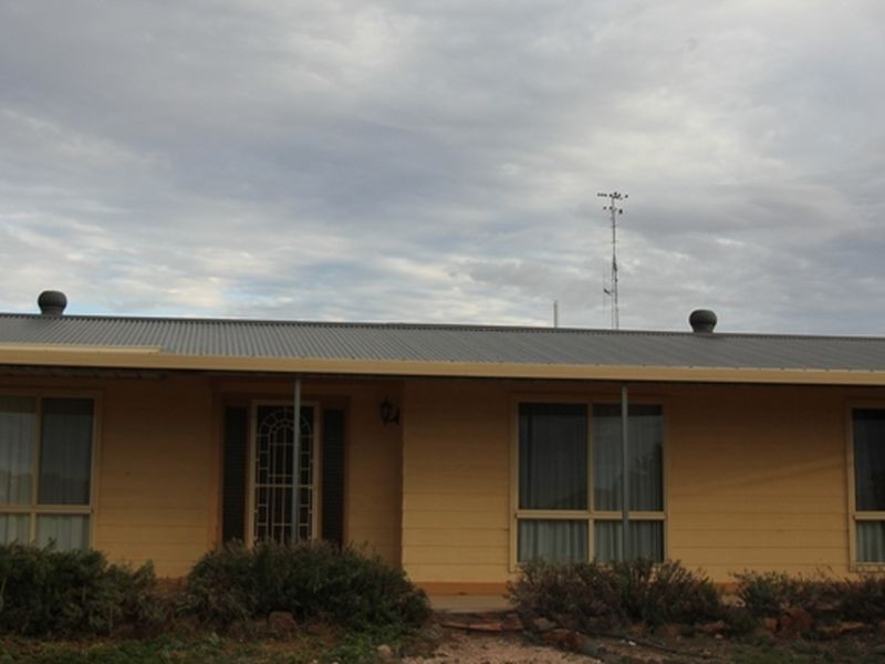 42 North Terrace, Moonta Bay SA 5558