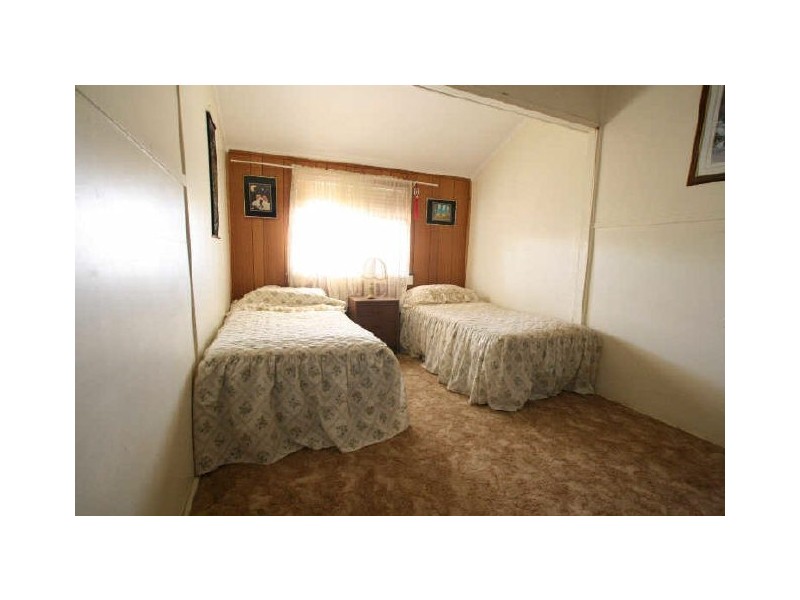 15 Trelawney Street, Moonta Bay SA 5558