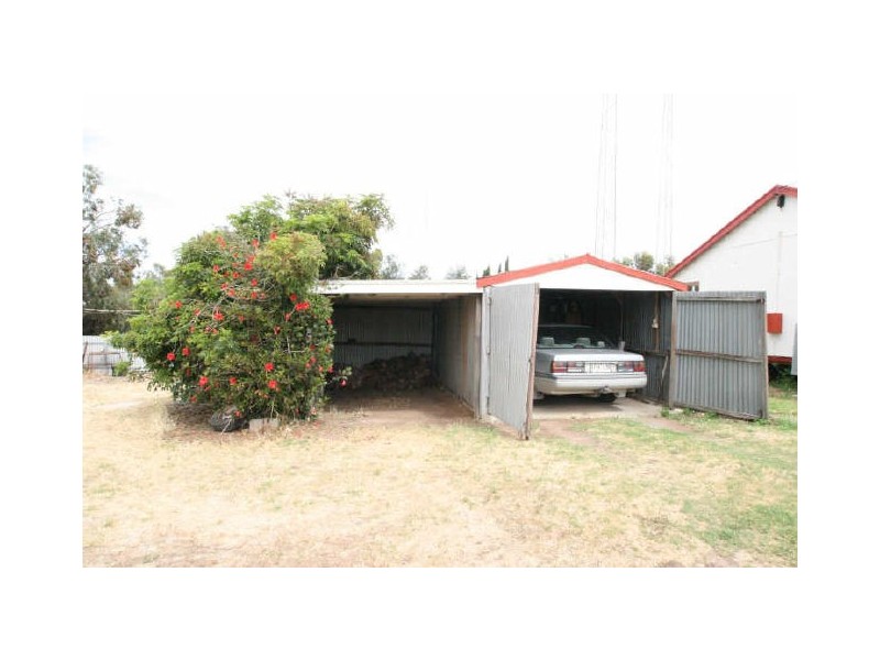 15 Trelawney Street, Moonta Bay SA 5558