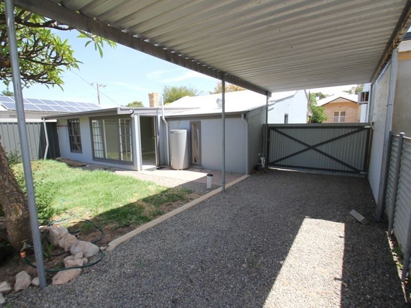 50 Caroline Street, Moonta Bay SA 5558