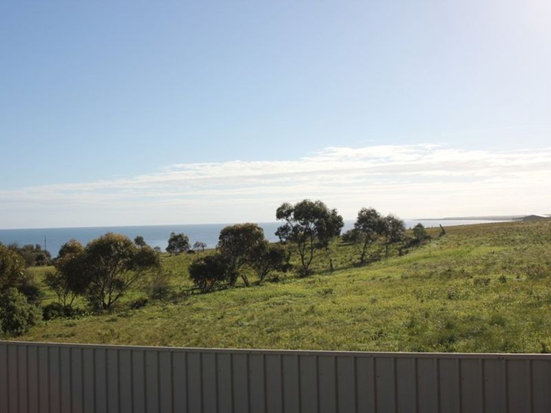 5 Stephen Crescent, Tickera SA 5555