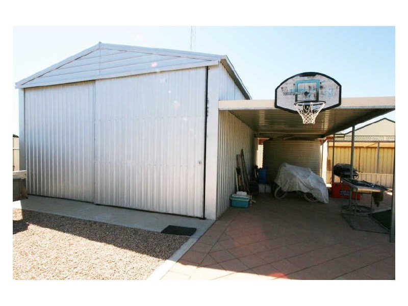 39 Rossiters Road, Moonta Bay SA 5558