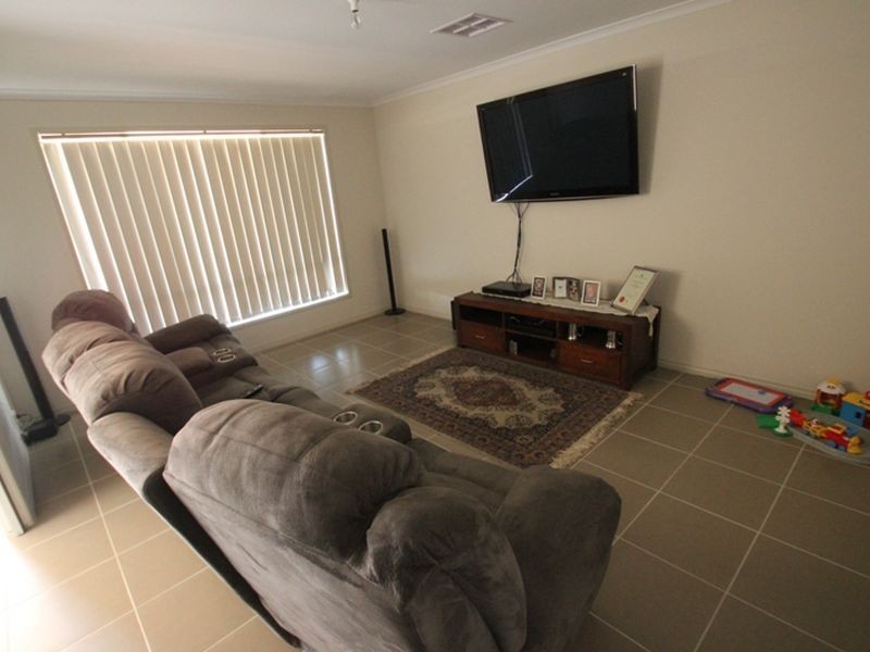 2 Couch Close, Moonta Bay SA 5558