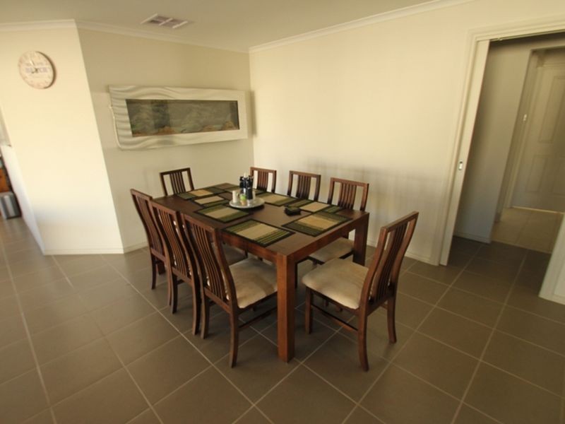 2 Couch Close, Moonta Bay SA 5558